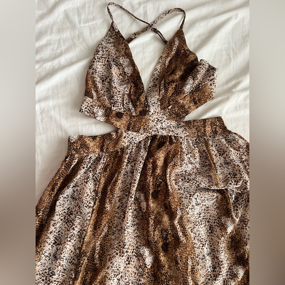 Cheetah Print Cut Out Dress - Miss Avenue